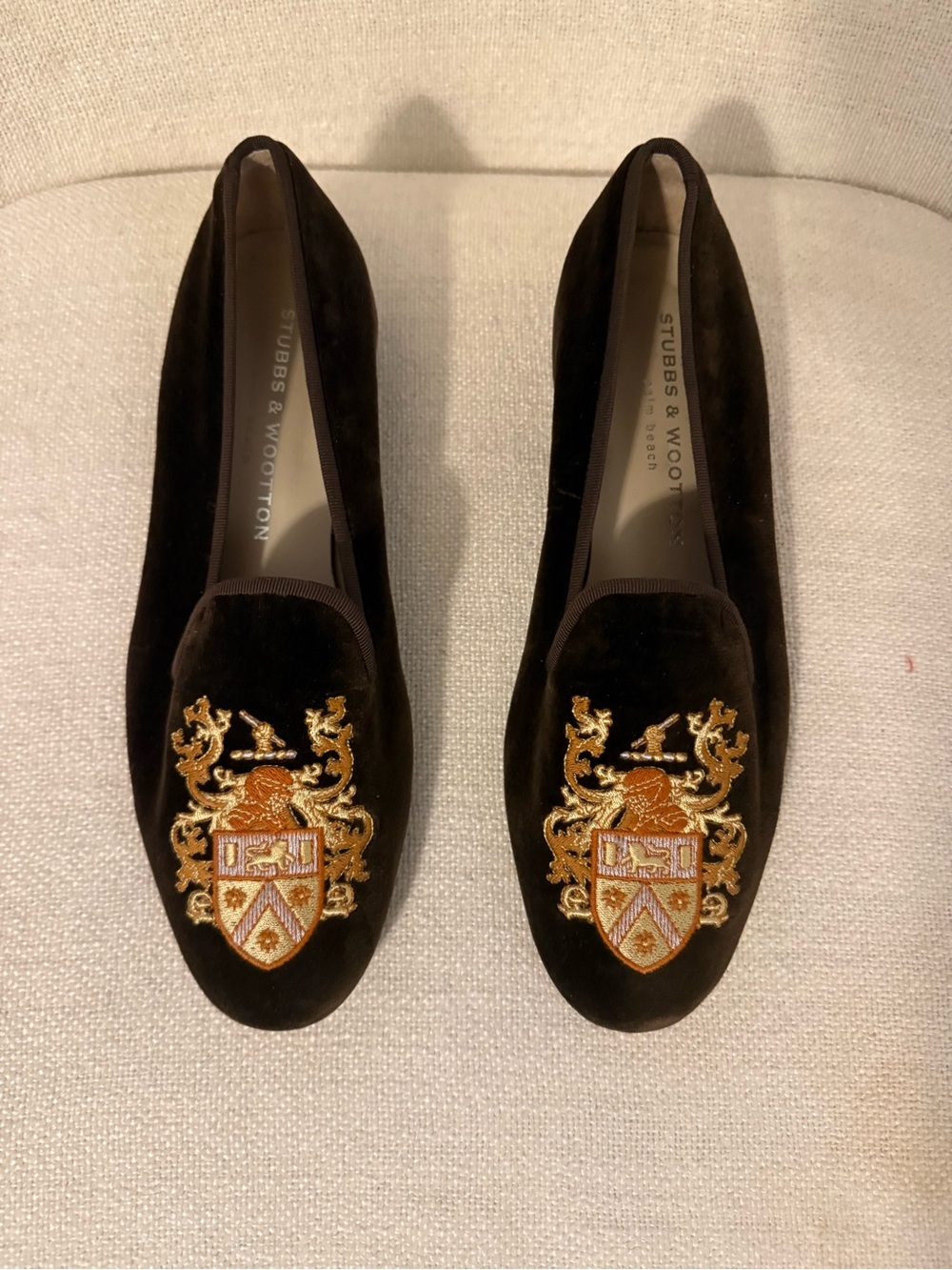 Stubbs & Wootton Brown Velvet Loafers with Gold Embroidered Crest